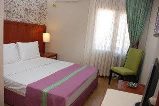 Avisos Hotel And Apartment Marmaris Exteriör bild